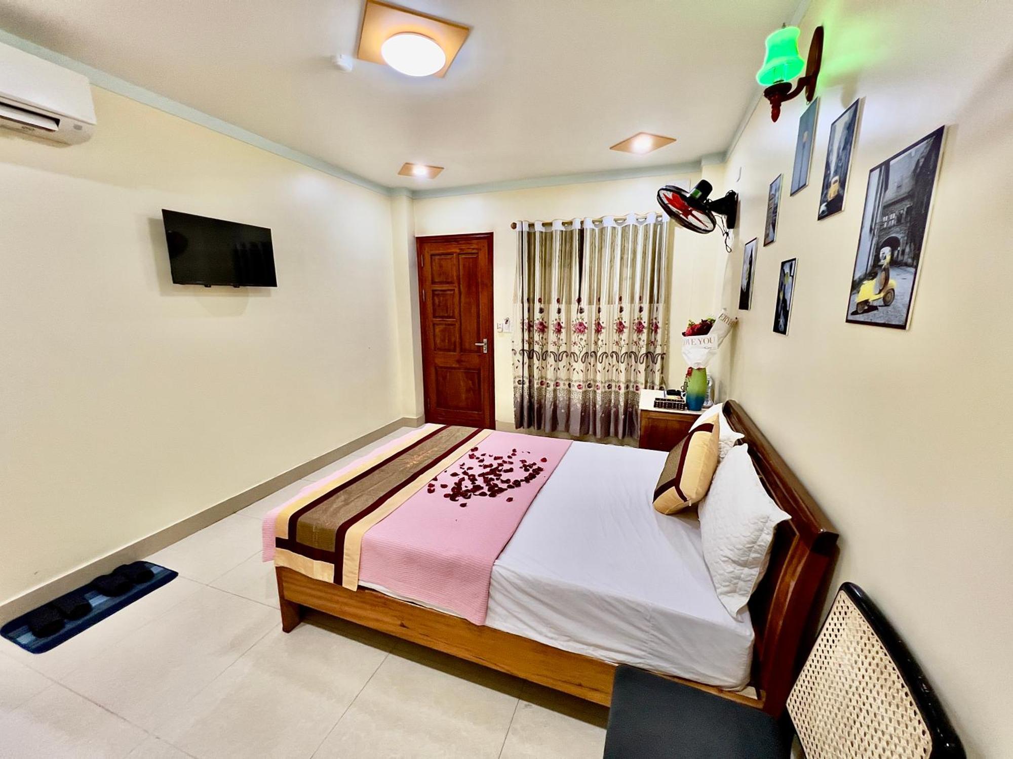Manh Vuong Hotel Catba Dong Khe Sau エクステリア 写真