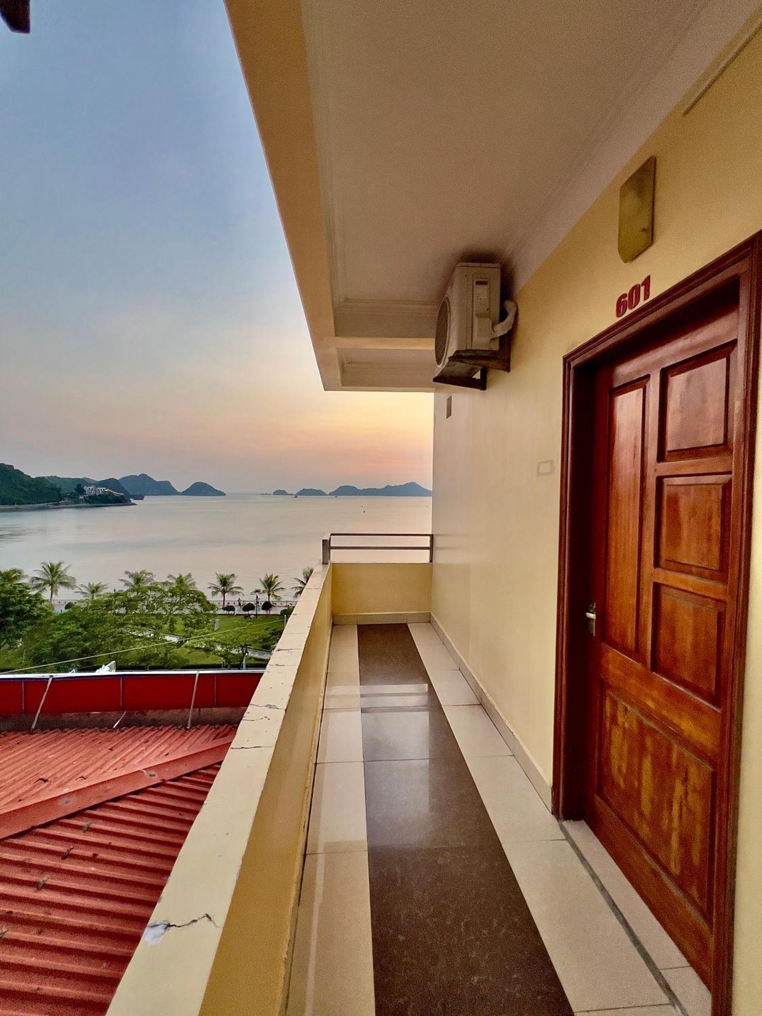 Manh Vuong Hotel Catba Dong Khe Sau エクステリア 写真